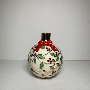 Lenox Pawaueh Christmas
Ball Ornament